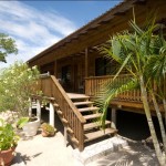 Hotel Trudy's at Underwater Vison Dive Shop Utila
